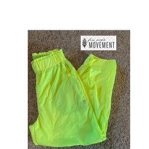 listing-status-banner